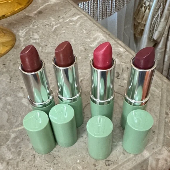 New Clinique Lipsticks - Picture 3 of 4
